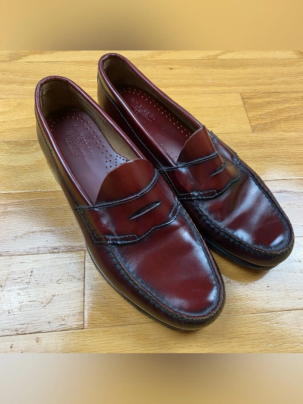 GH Bass Weejuns Penny Loafers burgundy leather Mens size 10.5 C oxblood